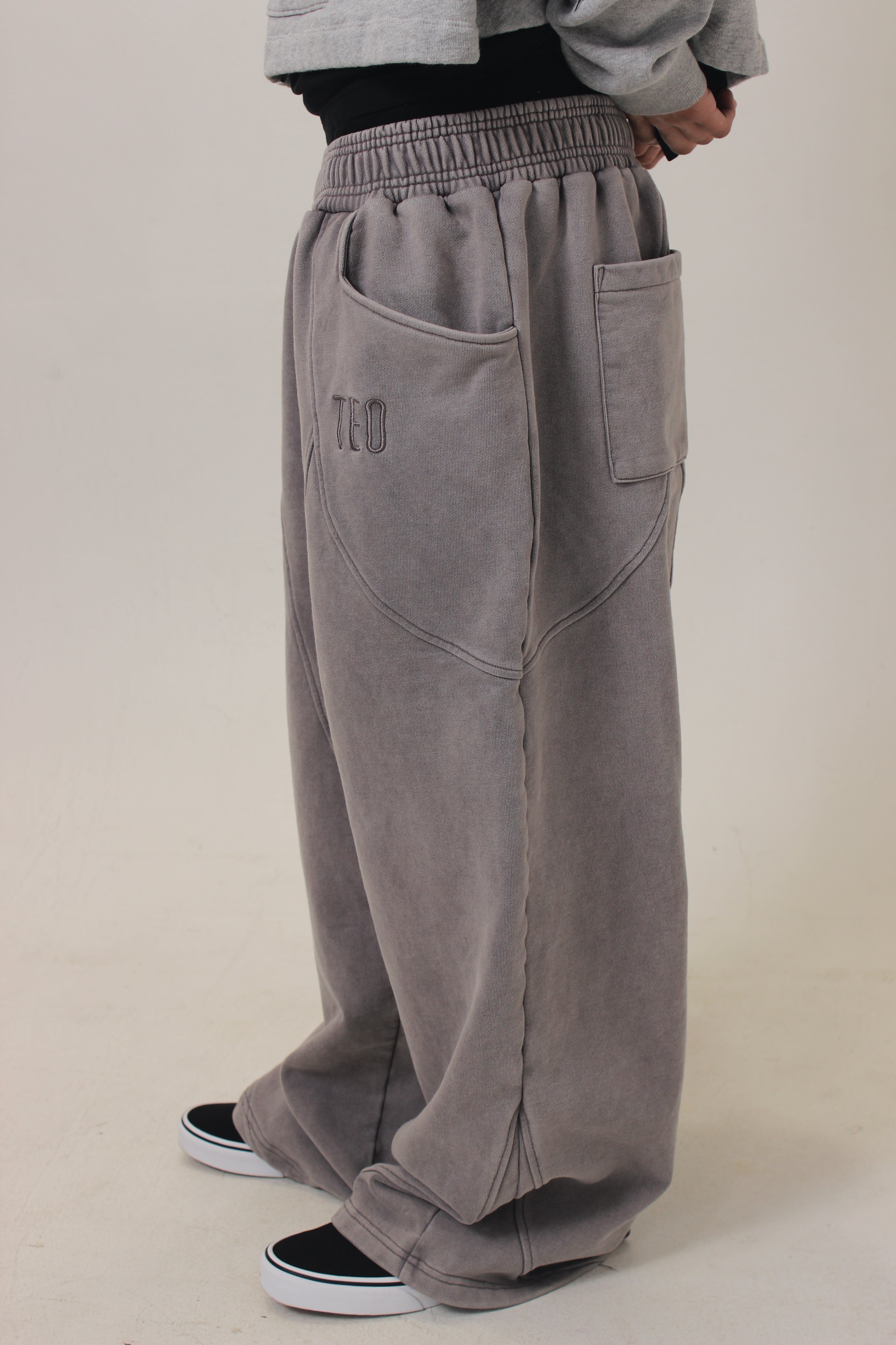 RIPPLE SWEATPANTS (SHADOW)
